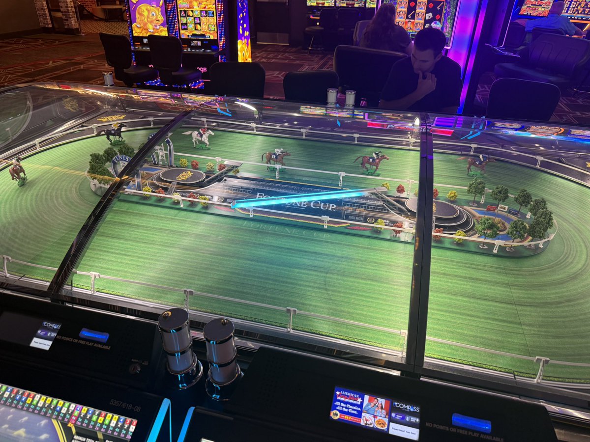 JohnRichTV's tweet photo. Best game in Vegas and it’s not close https://t.co/9PmWopoO36