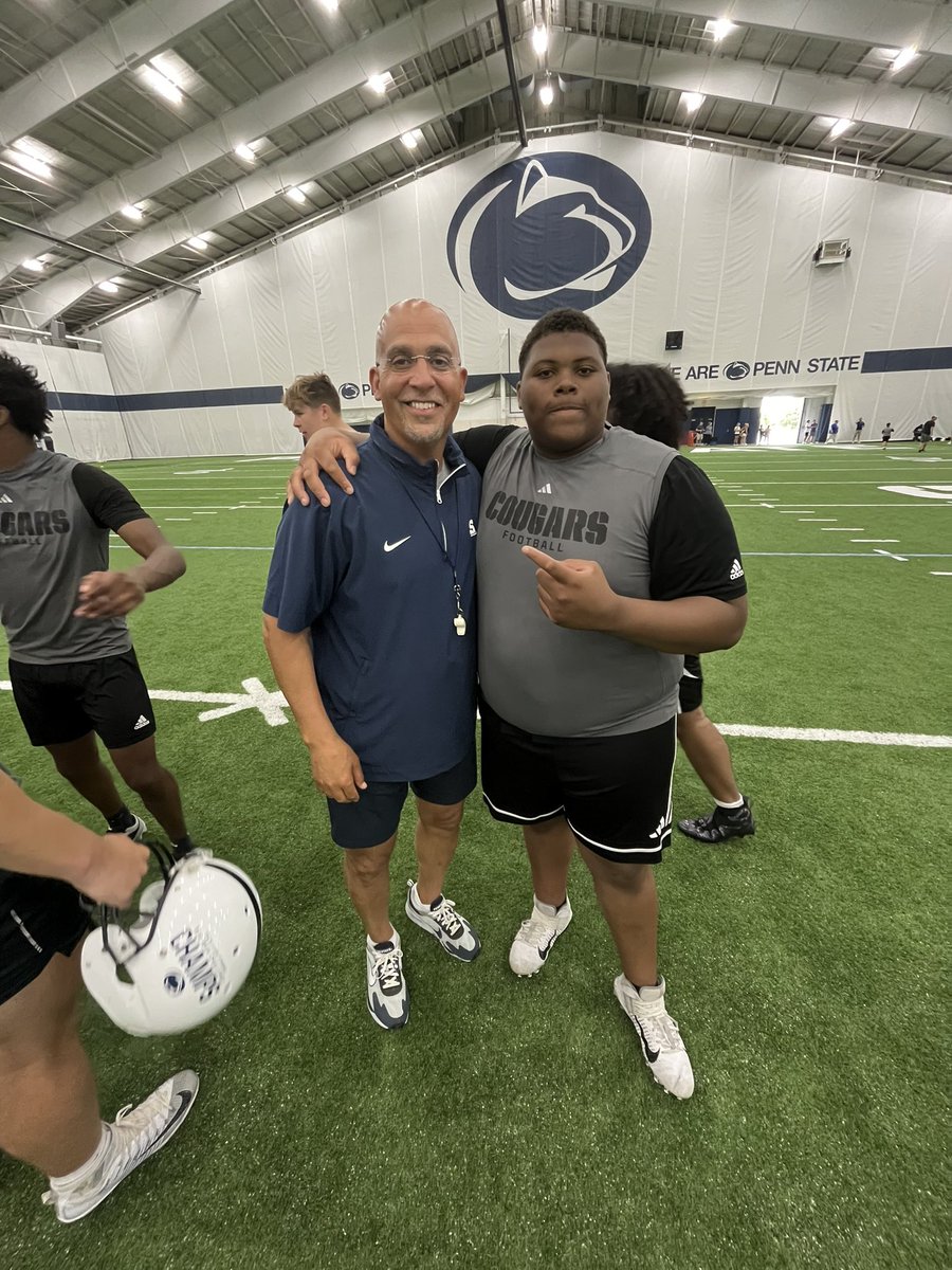 Super hype to take a picture with coach Franklin great opportunity for me