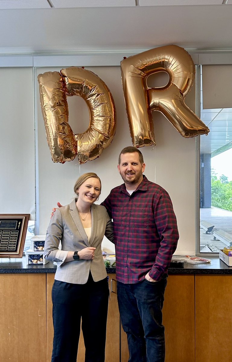 Freudlab's tweet image. Congratulations @kaitlindehart on an outstanding PhD defense! I can’t believe another student has graduated from lab. #proudPI🥹