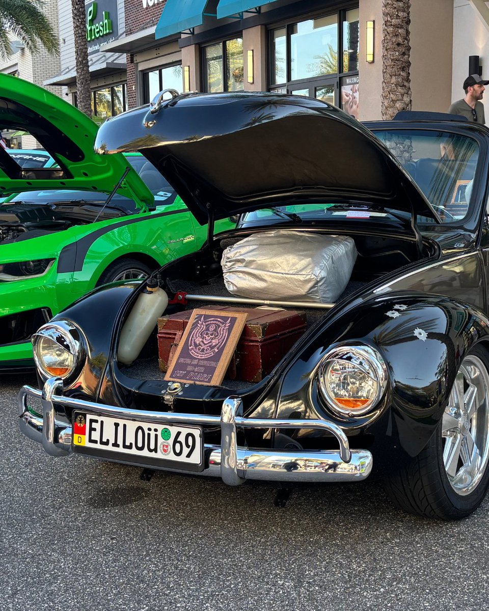 Chrome, classics, and curves for days.
Our Show Car Saturday Nights bring the best of auto nostalgia to Sunset Walk every week!

Saturdays | 4–8 PM