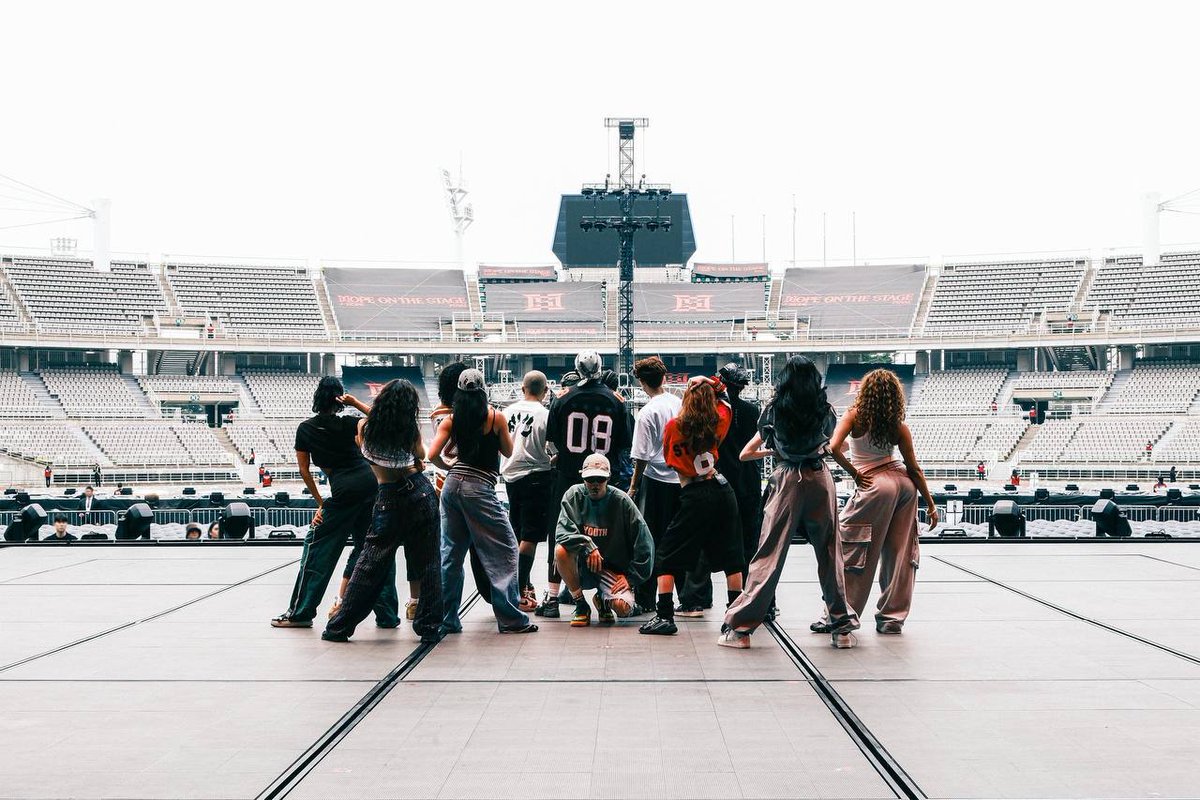 NancySa75426635's tweet image. Actualización del canal #HopeTo de BTS en Instagram | 250614

💜: Sorpresa~🤭

Link del canal: instagram.com/channel/AbYmW6…