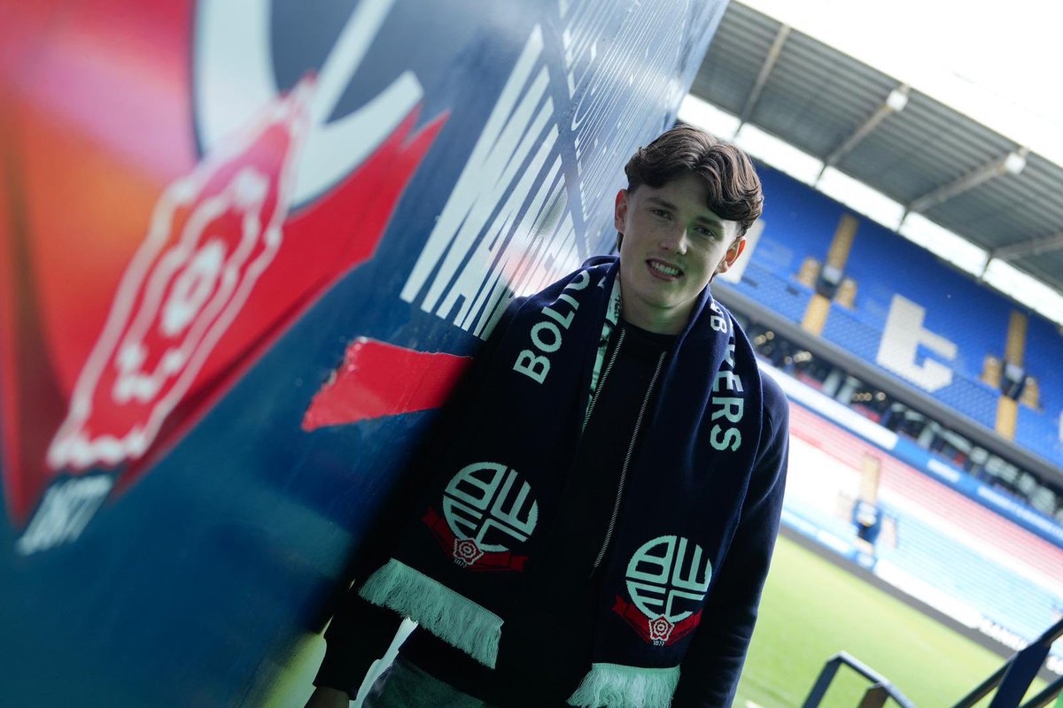 Can’t wait to get started <a href="/OfficialBWFC/">Bolton Wanderers</a>  I’d like to thank <a href="/futglobalsports/">Future Global Sports</a> and <a href="/Felixseasiders/">Felixstowe & Walton Utd FC</a> for making this happen🤝❤️