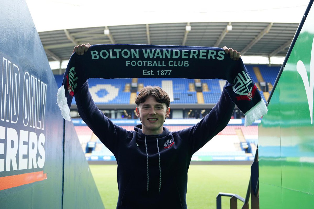 Charlie Warren tweet media