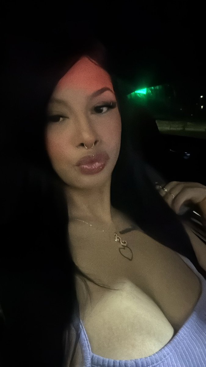 prettyfacesami's tweet photo. I missed twitter https://t.co/2upsNeaMOM