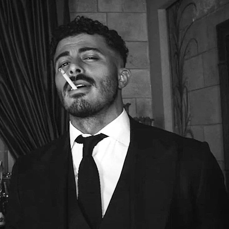 MellinghamG's tweet image. LES FEMMES BELLES SONT PARTOUT.

Mais les hommes puissants ? RARES.

Messieurs, Voici 12 lois pour devenir le PRIX :

— THREAD —