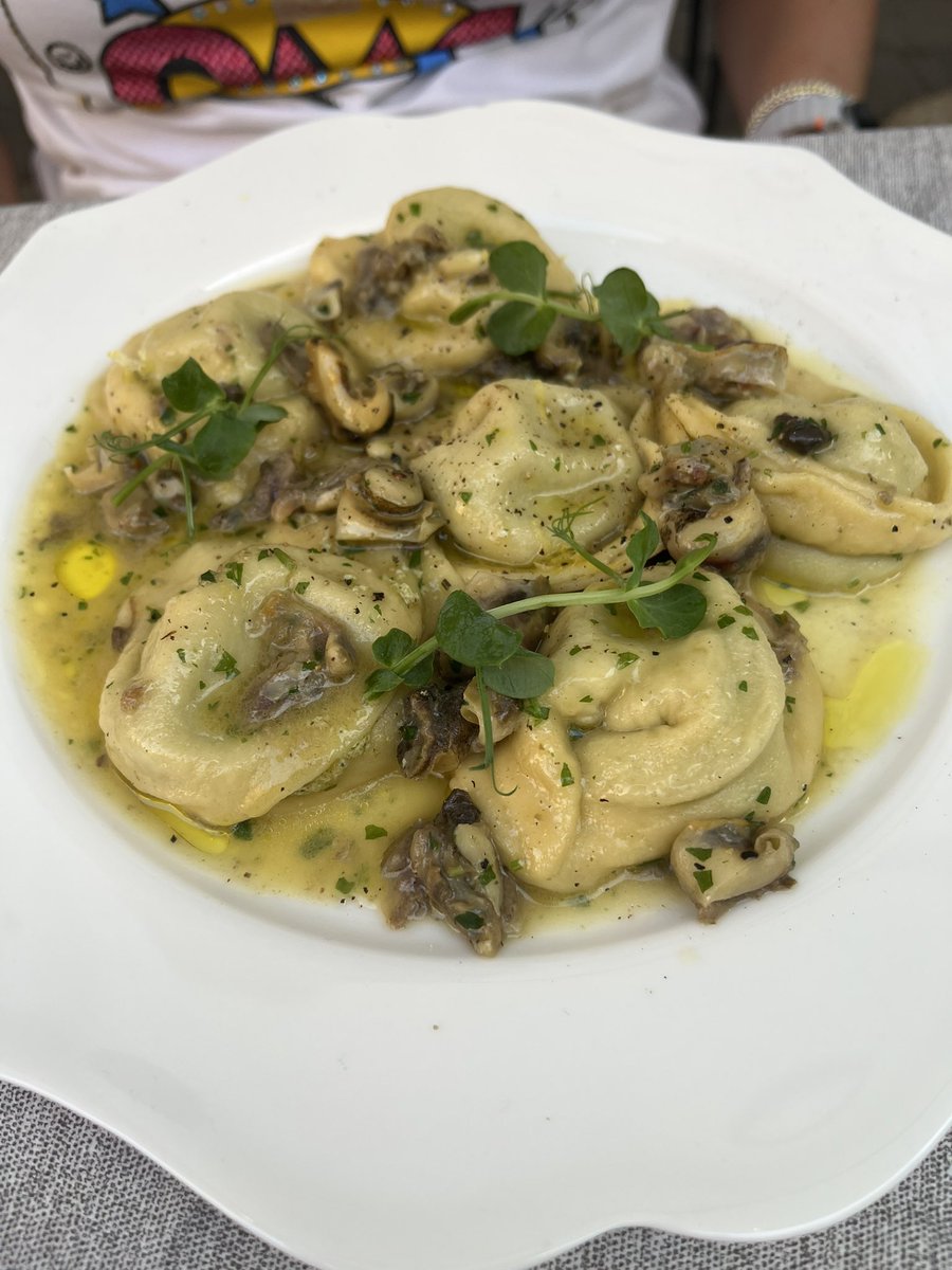 Giuseppe tweet media