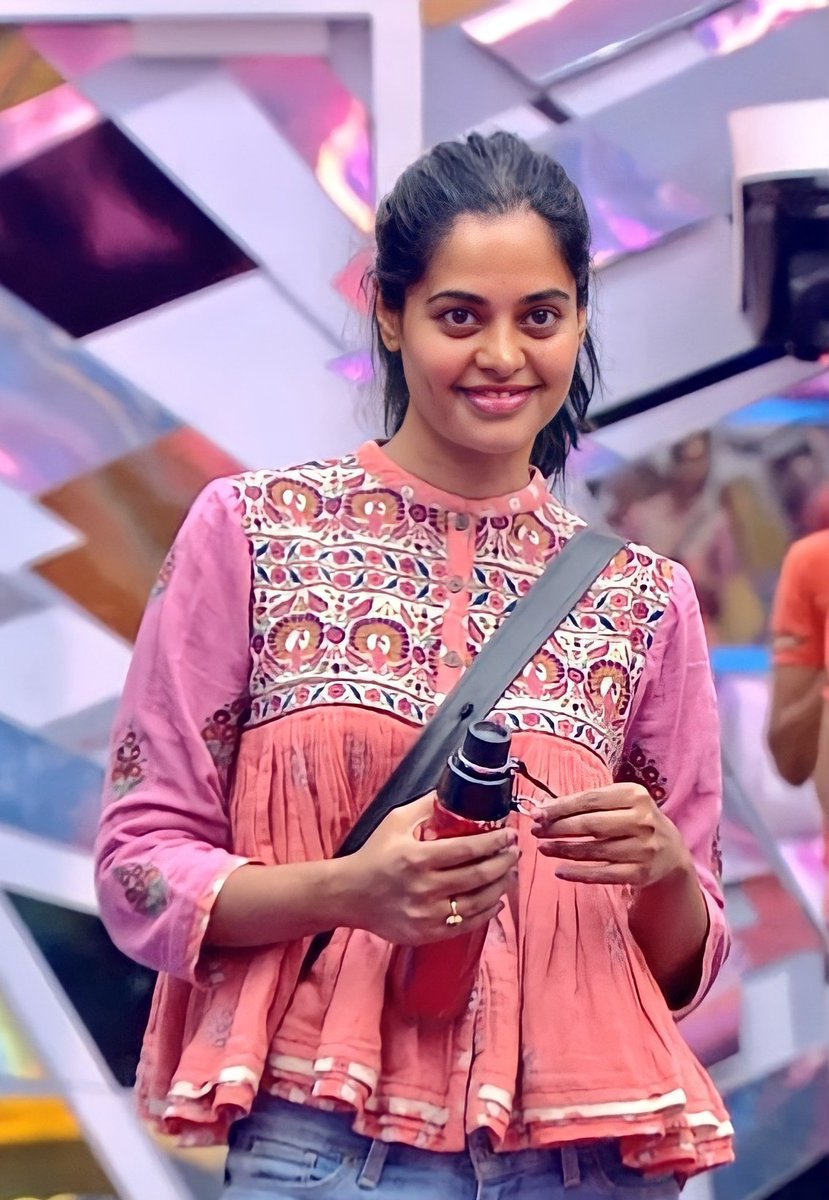 AnuBindu0's tweet photo. Happy Birthday fav @thebindumadhavi ❤️❤️❤️🧿

#HBDBinduMadhavi #BinduMadhavi https://t.co/I7J7aXc4lz