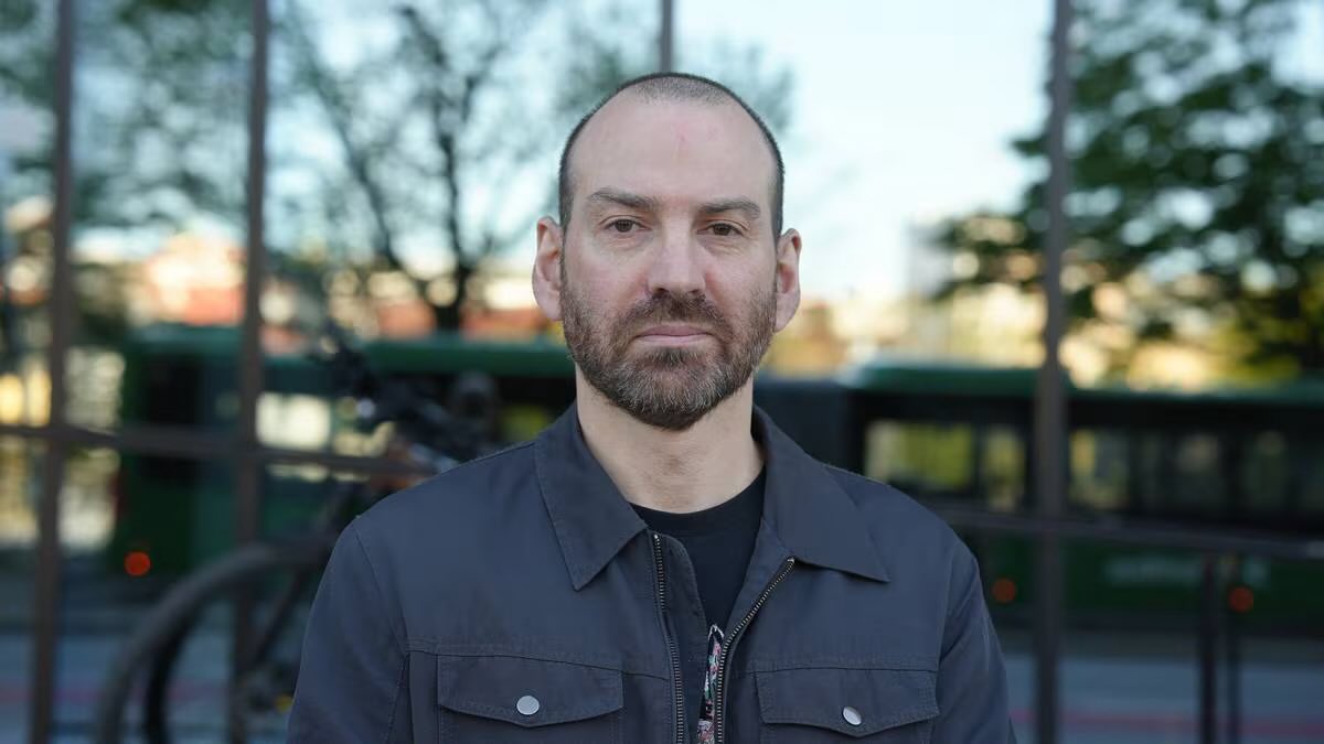 Health System in New York,
glaubt, dass das Coronavirus die Ursache für kognitive Probleme bei Kindern und Jugendlichen sein könnte. Jüngste Studien zeigen, dass Kinder genauso von Long Covid betroffen sind wie Erwachsene. Dies wird jedoch unterschätzt, so David Putrino. Er sagt,