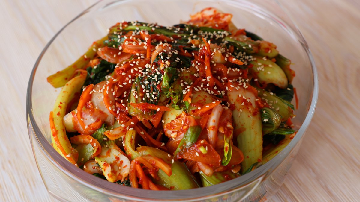 My new recipe video is online! Bok Choy Kimchi! maangchi.com/recipe/cheongg…