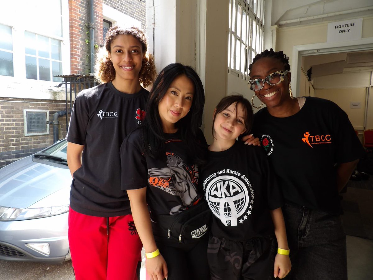 TBCC GIRLS 🦾❤️

#community #thaiboxingcommunity #WomenEmpowerment