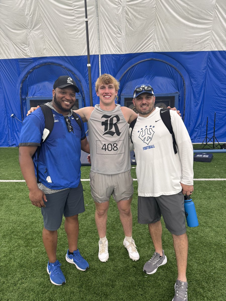 JakeCampbell85's tweet image. Had a great camp at @RiceFootball today!
@CoachKay713 @coachlerose @Coach_Kirk4 @CoachMoynahan @ItsCoachEdd @EHSSports
