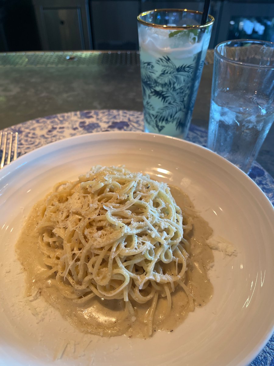 Update: got stood up. It sucks.
But good news is I look amazing and I got to eat delicious food so it’s a win.