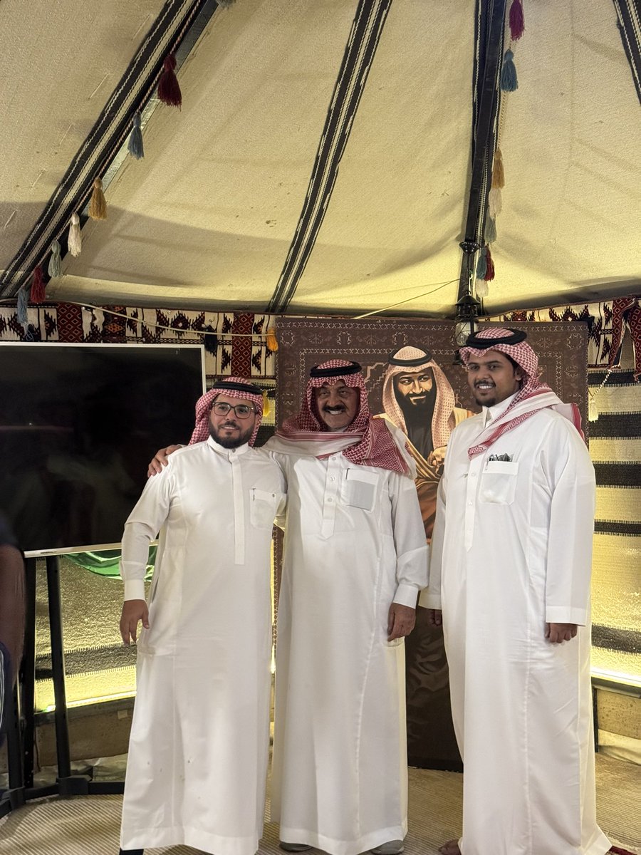 بكل فخر وتشريف، سعدنا بزيارة الشيخ حسن بن وقته العرجاني وابنه أحمد بن حسن العرجاني إلى مزرعة مشعل السفياني. زادنا هذا اللقاء فخرًا واعتزازًا بحضورهم الكريم، وكان لتواجدهم الأثر الطيب في نفوسنا.

#العرجاني #حسن_بن_وقته_العرجاني #أحمد_بن_حسن_العرجاني #الرياض
#مزرعة_مشعل_السفياني