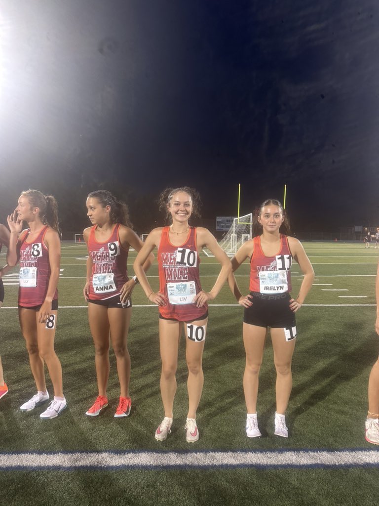 CoachHurstOPHS's tweet photo. Just a coach out here trying to keep up 😂💙🩵🤍 #MetroMile Year 3 … thanks #kcrunningcompany for an always awesome night…

Great job Liv Lofh and Mohamed Elgossy in your final  @Northmen_Track @Northmen_OPHS race… now off they go to @USM_Athletics https://t.co/mfGoJz1JQ5