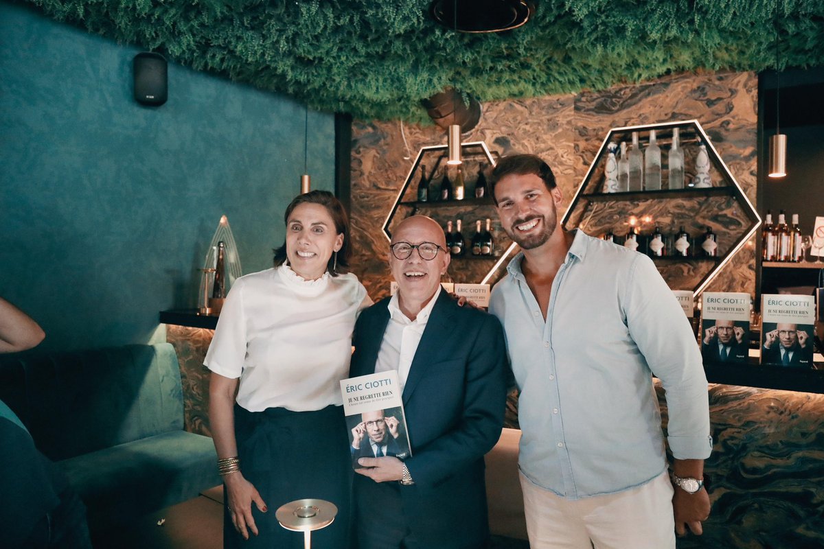 L’alliance des droites est magnifiquement incarnée dans le Var par <a href="/LaureLavalette/">Laure Lavalette</a> et <a href="/Argento_Julien/">Argento Julien</a>.

Après avoir été adversaires, ils ont compris qu’il fallait cesser d’être divisés pour que nos idées s’imposent.

Je le dis dans ce livre : c’est la seule voie vers la victoire