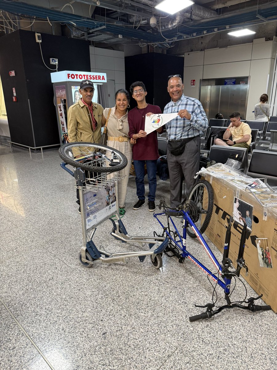 weremembernow's tweet photo. Pitstop @fcoairport - Rome, Italy - Final Farewell to #PopeFrancis ❤️🙏 | #Jubilee2025 #PilgrimageOnWheels #ExtremeFaith #WeRememberNow #LoveWins https://t.co/GhJm5Jb6pp