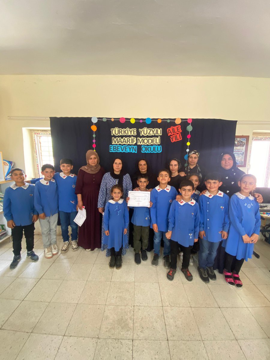 Velilerimizle Ebeveyn Okulu Aile  kursumuz #maarifyüzyılı #velivizyon  #maarifmodeli #köklerdengeleceğe #ailem #AileYılı 

<a href="/Yusuf__Tekin/">Yusuf Tekin</a> 
<a href="/mebhbogm/">MEB Hayat Boyu Öğrenme Genel Müdürlüğü</a> 
<a href="/ferhatdavran/">Ferhat DAVRAN</a>