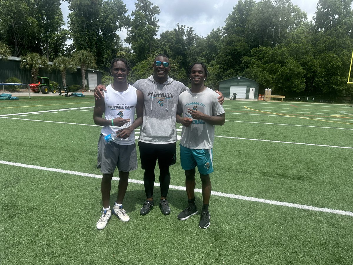 Freddadams3's tweet image. I had a great camp at costal today learned alot 🏝️
@KyleWSteinhoff
@Coach_Brookins
@CoachCParrott
@mikecaridi
@CoachMattPearce
@Coach_J_Johnson
@Tereif
@freddso10k