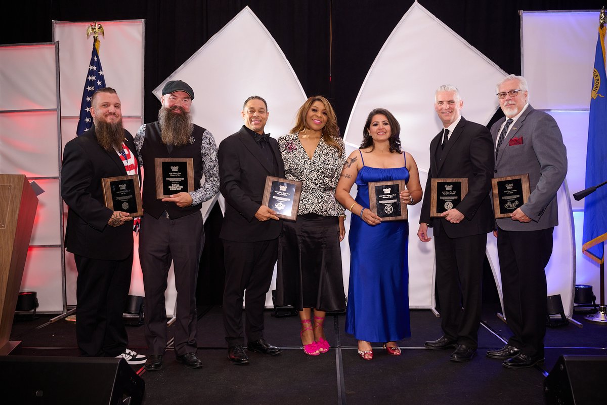 NV Energy recently sponsored the 2nd Annual SNVCC Gala, honoring our community’s veteran-owned and military-connected businesses. With 275 veteran employees and our active Veterans Employee Resource Group, NV Energy is proud to celebrate excellence within the military and veteran
