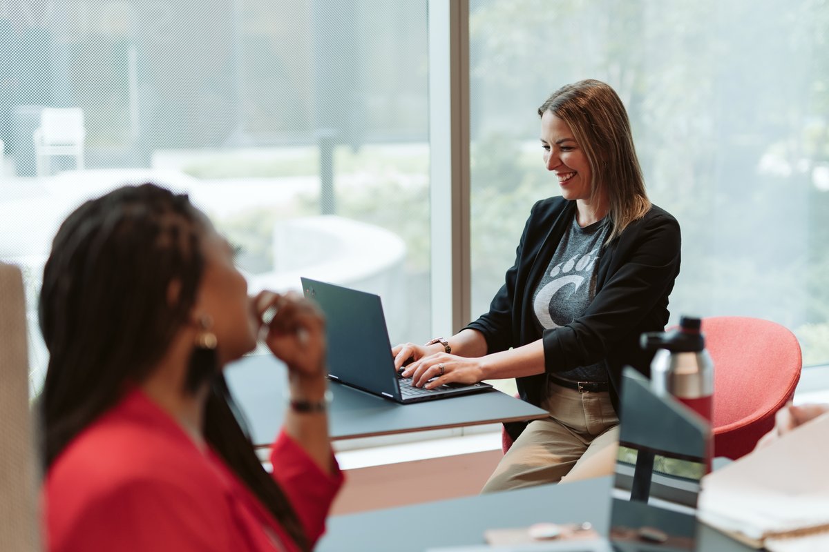 The UC Alumni Association is your lifelong connection to the University of Cincinnati and your 360,000+ fellow alumni! Build your Bearcat network by updating your contact information.

alumni.uc.edu/get-involved/u…