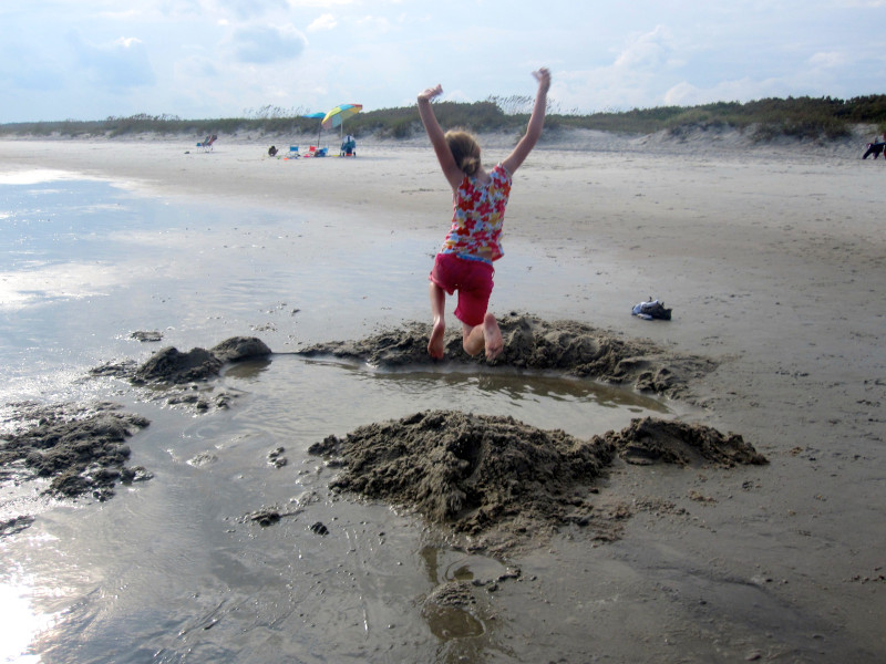 Seashells, alligators, ghosts and sandcastles make for a perfect family weekend in Georgetown. brnw.ch/21wToaj #DiscoverSC