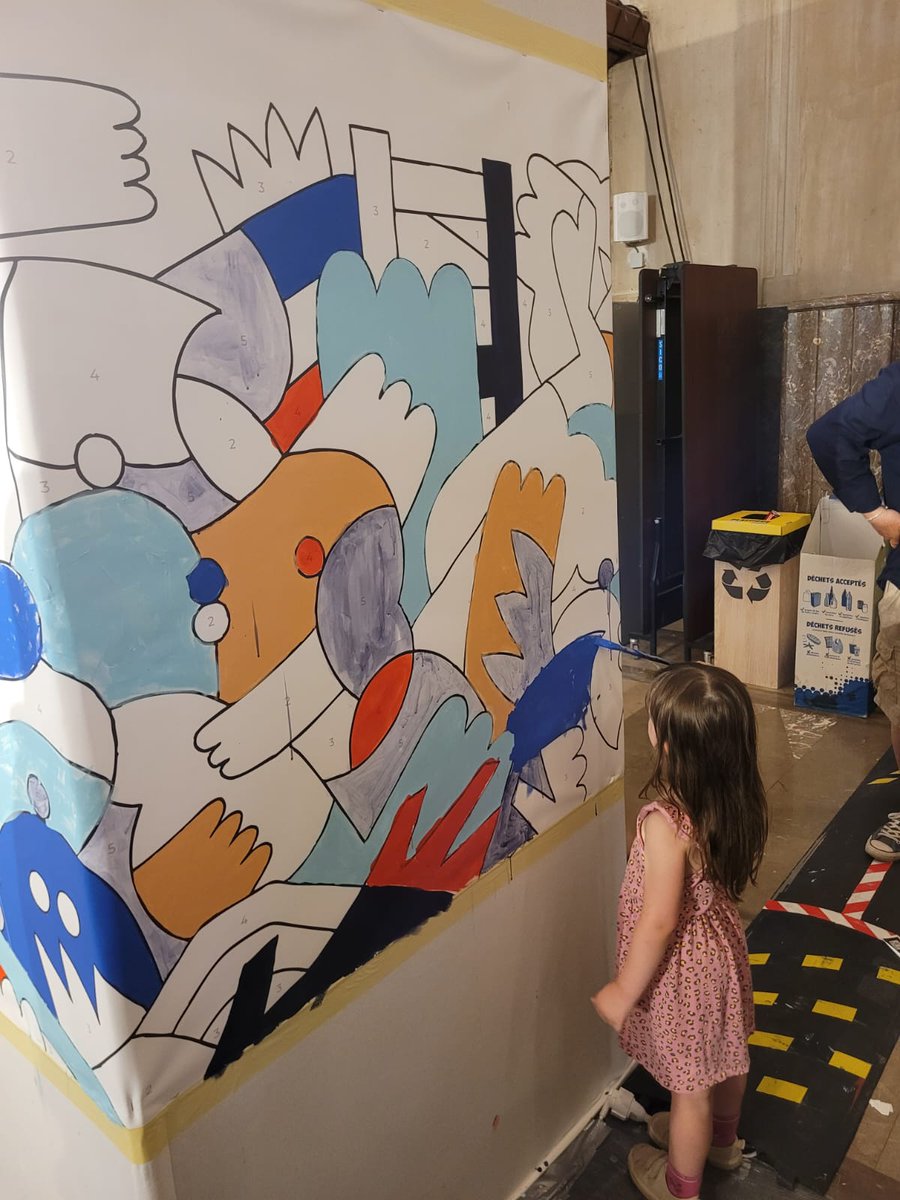 Lille_en_commun's tweet photo. 🖼 Les artistes sont solidaires ! 120 artistes sont réunis par le @SecoursPop pour cette nouvelle édition de #Solidart, inaugurée par @Ardeslandes.
Les ventes d'œuvres permettent d'offrir des vacances aux enfants de la région
Venez ➡ dimanche à l'Hotel de Ville !
#LilleSolidaire https://t.co/mPmeZRaMD9