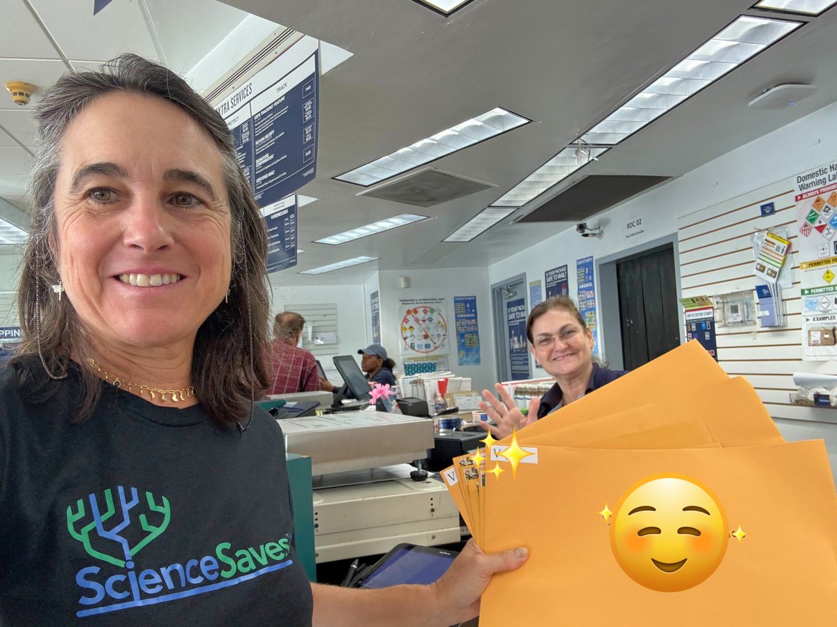 What does belief in science look like? Sometimes… it looks like a <a href="/FedEx/">FedEx</a> box.

Bertha, our Education Director, is shipping out checks to this year’s #ScienceSaves scholarship winners.

Thank you to students across the US who told powerful stories of how science changed lives 💚