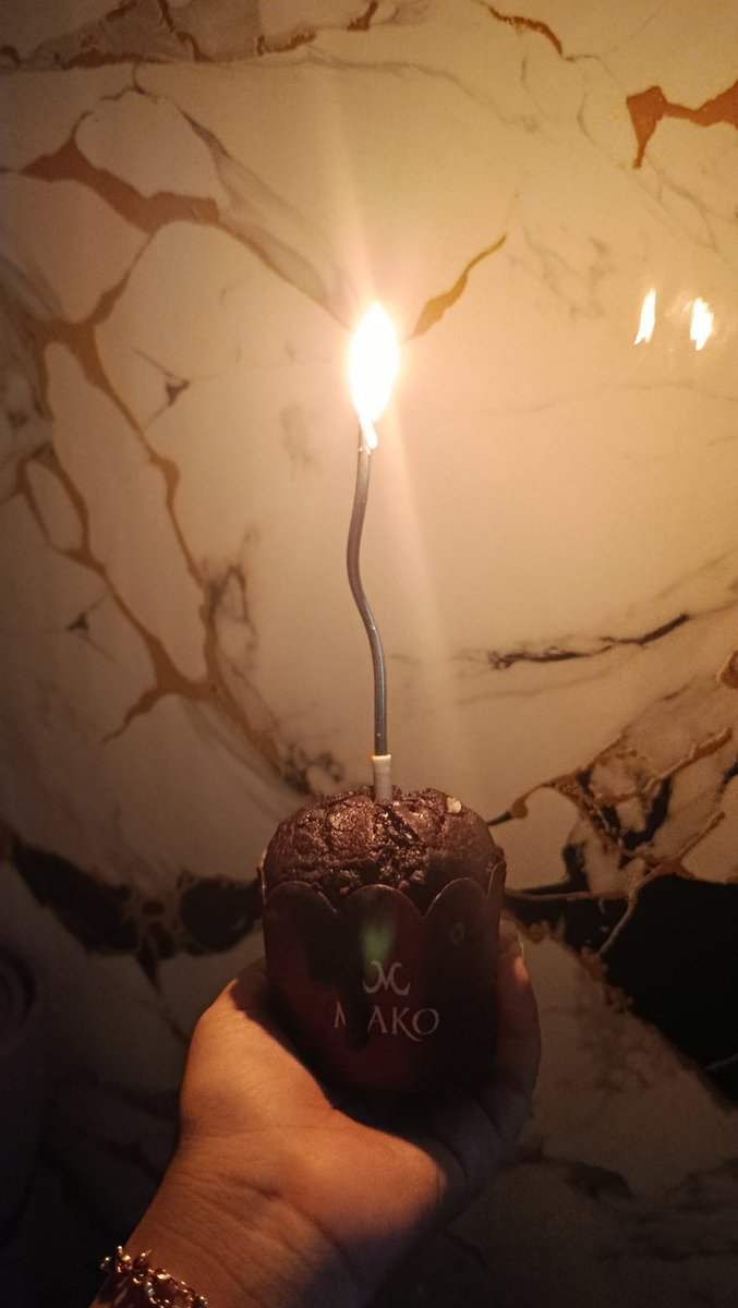 Divasorayaa tweet media