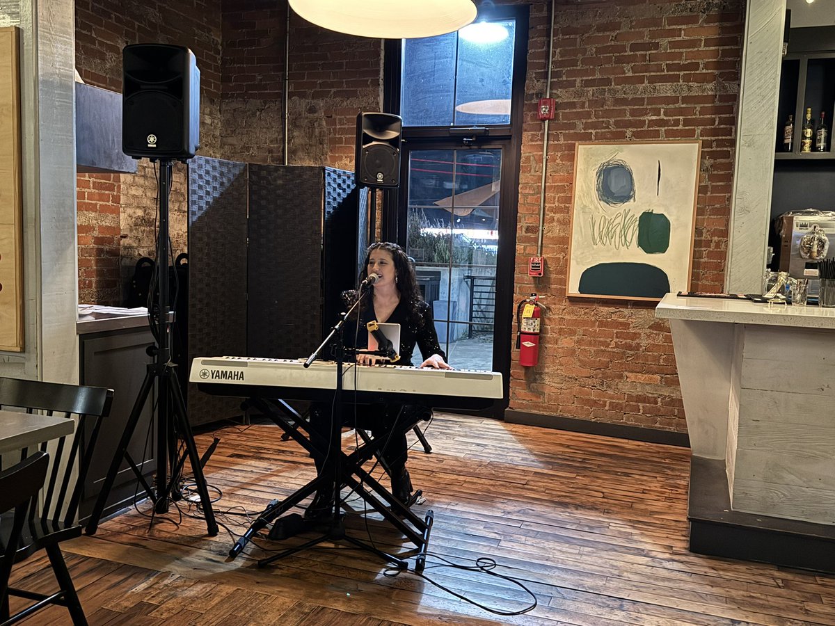 RenewedSupport's tweet photo. Thank you to everyone who joined us for our 7th Annual Noted: Songs, Sips &amp; Stories event last night in Nashville! It was a special evening full of great music, fellowship, and food and beverages all to support the mission and work of Renewed 💙 https://t.co/VwTeaNKLpi