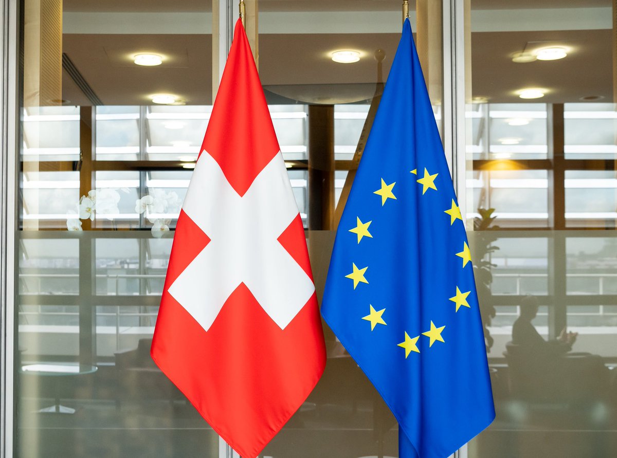 Maroš Šefčovič🇪🇺 (@marossefcovic) on Twitter photo A key step towards ratifying the package of 🇪🇺🇨🇭agreements: proposing to <a href="/EUCouncil/">EU Council</a> to authorise its signature and conclusion.
It reaffirms our shared goal to strengthen EU-Switzerland relationship.
A very good call w <a href="/ignaziocassis/">Ignazio Cassis</a> on this occasion.
👉 ec.europa.eu/commission/pre… A key step towards ratifying the package of 🇪🇺🇨🇭agreements: proposing to <a href="/EUCouncil/">EU Council</a> to authorise its signature and conclusion.
It reaffirms our shared goal to strengthen EU-Switzerland relationship.
A very good call w <a href="/ignaziocassis/">Ignazio Cassis</a> on this occasion.
👉 ec.europa.eu/commission/pre…