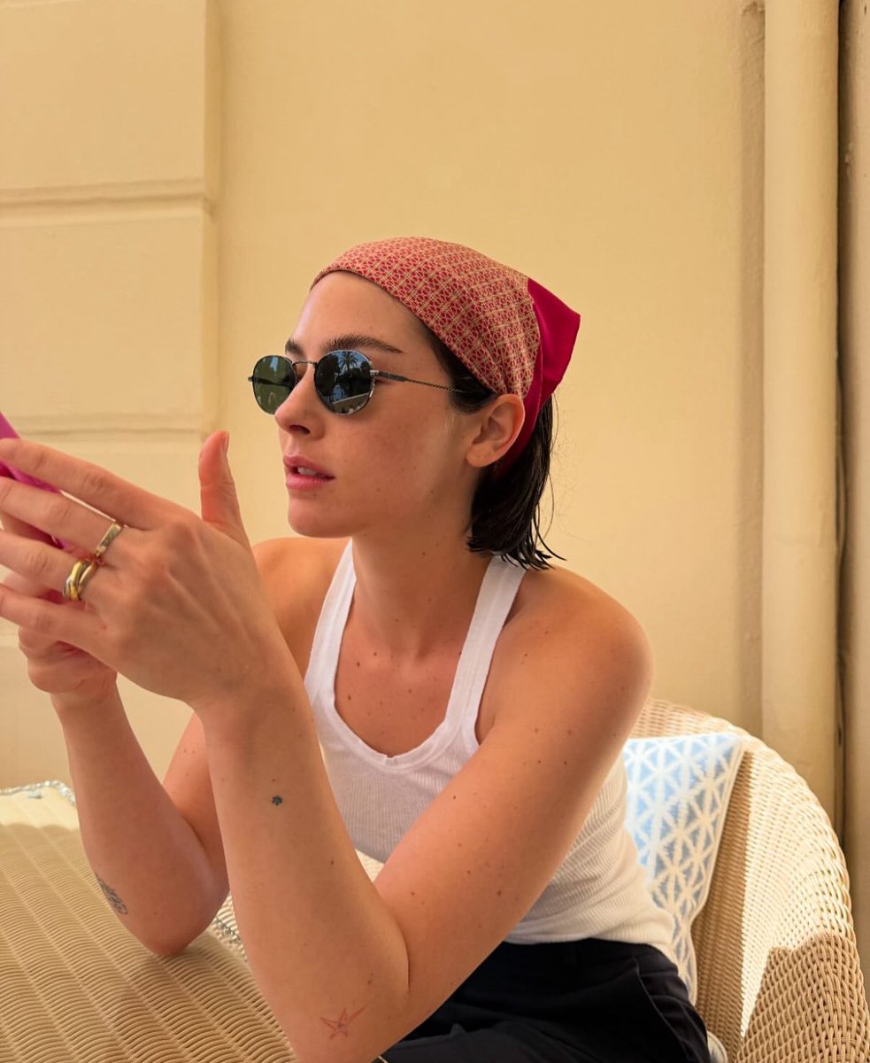 mads ౨ৎ tweet media