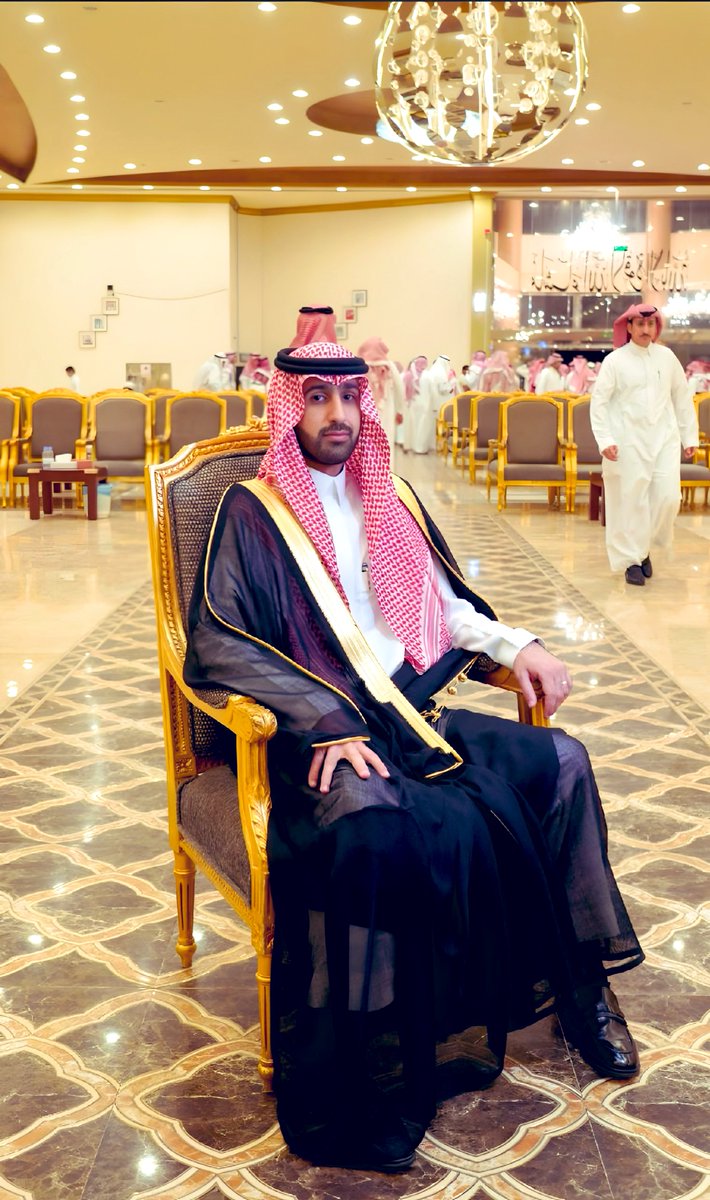 alhaqeqahnews's tweet photo. احتفلت عائلة الحامدي بزواج ابنها الشاب/عبدالله محمد الحامدي ، في قاعة اللؤلؤة للاحتفالات بمدينة #عرعر ، بحضور عدد كبير من الأهل والأصدقاء والمحبين الذين شاركو العريس فرحته وقدموا التبريكات بهذه المناسبة ، وقد وجه والد العريس بإسمه ونيابة عن أسرة الحامدي شكره وتقديره لكل من هنأهم وشاركهم فرحتهم مثمناً للجميع مشاعرهم النبيلة الصادقة .