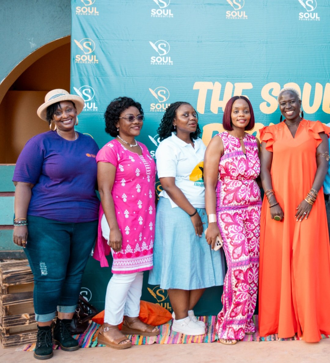 SoulFoundationU's tweet image. Deep gratitude to Pamela Patience Kangwagye of Sunflower Meadows for standing with us at #SoulPicnic2025.
Your heart, guidance, and commitment to mental health care gave this event soul. Thank you for holding our hands all the way. ❤️
#SoulFoundationUg #SunflowerMeadows