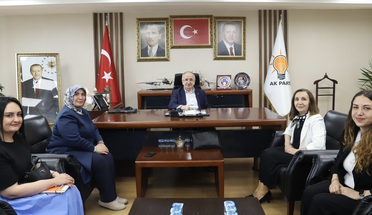 Gülayşe Durak (@gulaysedurak) on Twitter photo 📍SAMSUN
Samsun İl Başkanımız Sn. <a href="/mehmet_kose55/">Mehmet Köse</a> beyefendiyi İl Kk. Başk. <a href="/avtugcedagdemir/">Tuğçe Dağdemir Muslu</a> Bölge Koor.<a href="/havvasabuncuog1/">havva.sabuncuoglu</a> ile birlikte ziyaret ettik.
Misafirperverliği ve hoşsohbetleri kendilerine teşekkür ediyoruz.
<a href="/AKKADINGM/">AK Parti Kadın Kolları</a>
<a href="/tugbaisikercan/">Tuğba IŞIK ERCAN</a>
<a href="/tulaykaynarca/">Tülay Kaynarca</a>
<a href="/rukiye_toy/">Rukiye Genç Toy</a> 📍SAMSUN
Samsun İl Başkanımız Sn. <a href="/mehmet_kose55/">Mehmet Köse</a> beyefendiyi İl Kk. Başk. <a href="/avtugcedagdemir/">Tuğçe Dağdemir Muslu</a> Bölge Koor.<a href="/havvasabuncuog1/">havva.sabuncuoglu</a> ile birlikte ziyaret ettik.
Misafirperverliği ve hoşsohbetleri kendilerine teşekkür ediyoruz.
<a href="/AKKADINGM/">AK Parti Kadın Kolları</a>
<a href="/tugbaisikercan/">Tuğba IŞIK ERCAN</a>
<a href="/tulaykaynarca/">Tülay Kaynarca</a>
<a href="/rukiye_toy/">Rukiye Genç Toy</a>