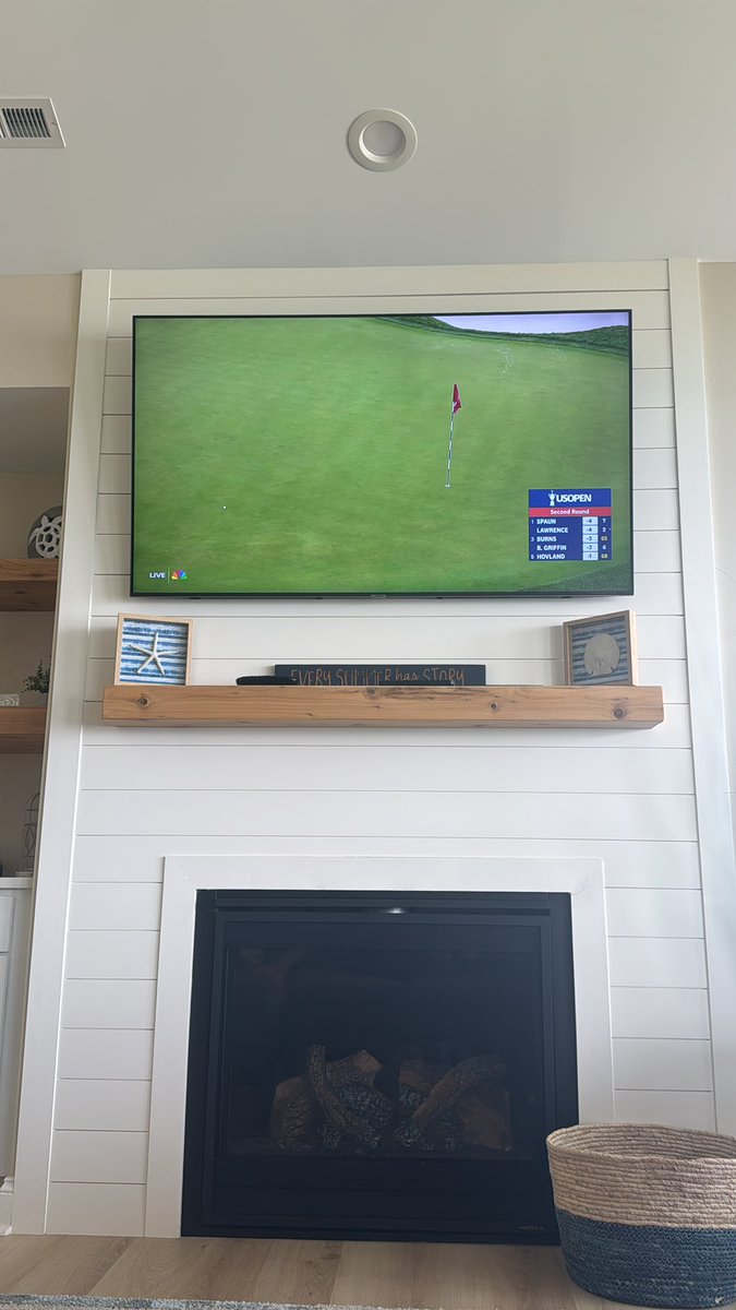 US Open in the VRBO with a 30 rack en route to my grasp? Yes, that will indeed play. #respectthewhale