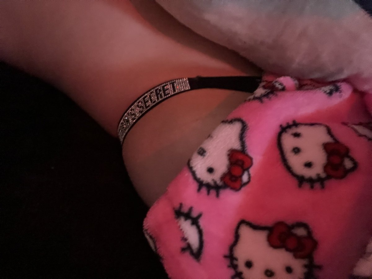 𝕷𝖊𝖆 🖤💜 tweet media