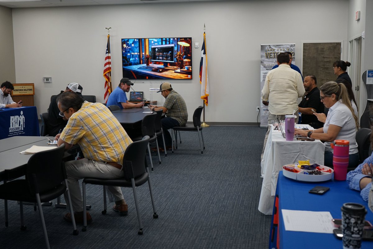 Our bi-weekly Job Fair held earlier this week was full of energy! Employers were on-site, taking the time to speak with job seekers who visited our center on Wednesday, June 11, 2025.

Take a look at some moments we captured during the event!