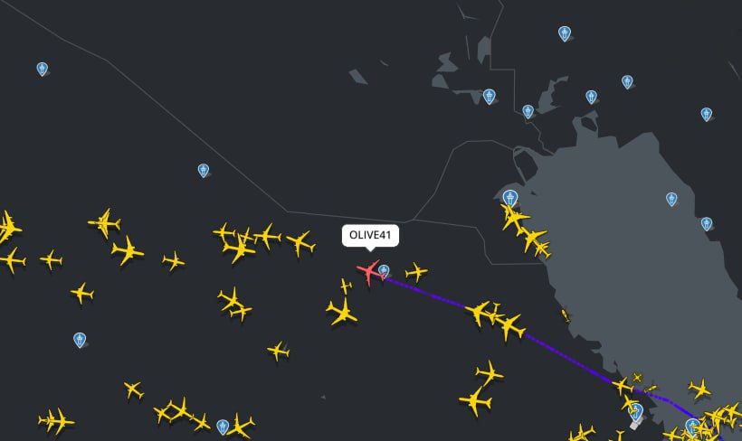 MahalaxmiRaman's tweet image. Breaking : Two #American RC-135W #Rivet Joint r7econnaissance Aircraft from #AlUdeidAirBase are flying above the #Saudi-#Iraqi border.
#OperationRisingLion #IsraelIranWar #WWIII
