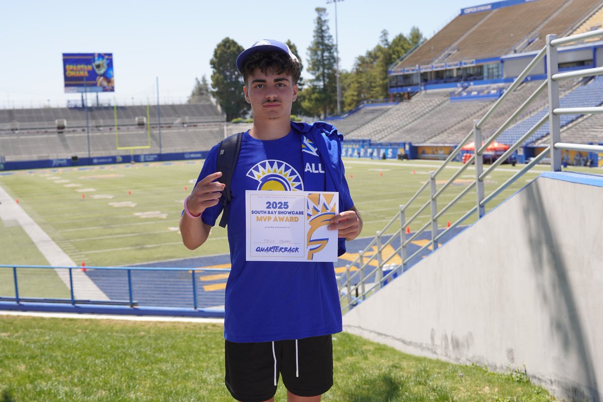 TalisPayne's tweet image. Had a great time at San Jose State Camp. Blessed to receive QB MVP Award
@CoachStutzmann @BRayStutzmann @Throw_2_Win @Coast2CoastBSM @CoachFort @STSSFilms