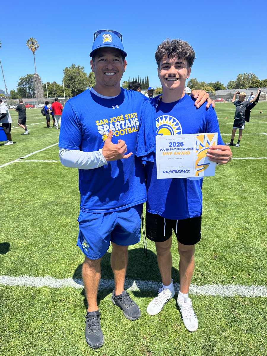 TalisPayne's tweet image. Had a great time at San Jose State Camp. Blessed to receive QB MVP Award
@CoachStutzmann @BRayStutzmann @Throw_2_Win @Coast2CoastBSM @CoachFort @STSSFilms