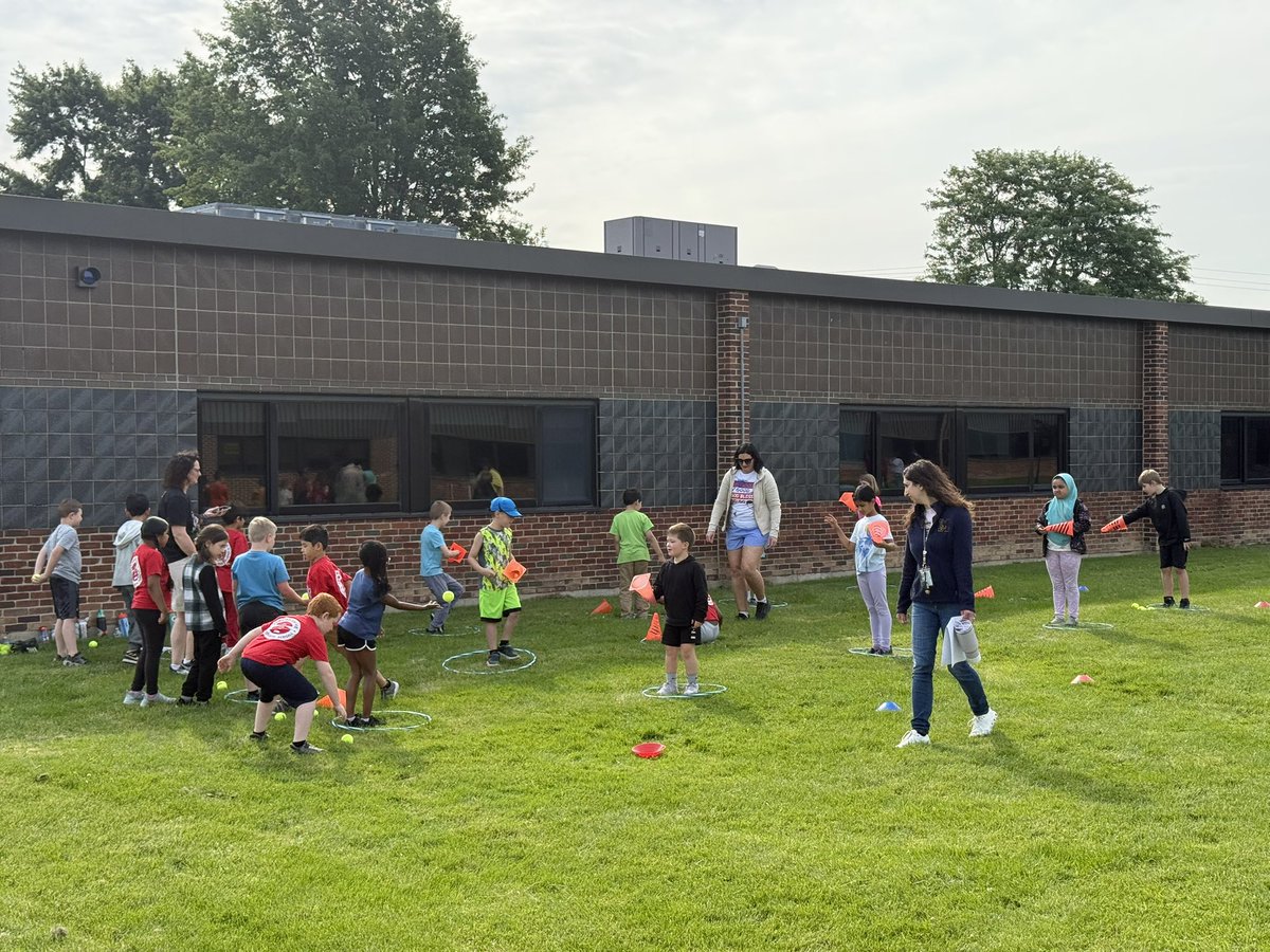 MaplemereElementarySchool tweet media