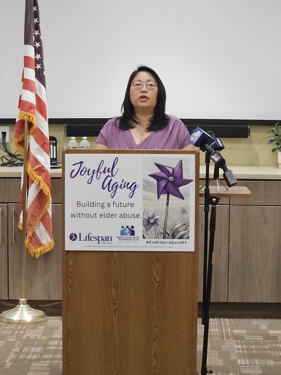 SenatorBrouk's tweet image. My office was proud to join Lifespan on World Elder Abuse Awareness Day. In NYS, only 1 in 23 cases of elder abuse are reported. We must ensure our older adults receive the resources & support they need to live free from physical, emotional, or financial harm. #EndElderAbuseNY