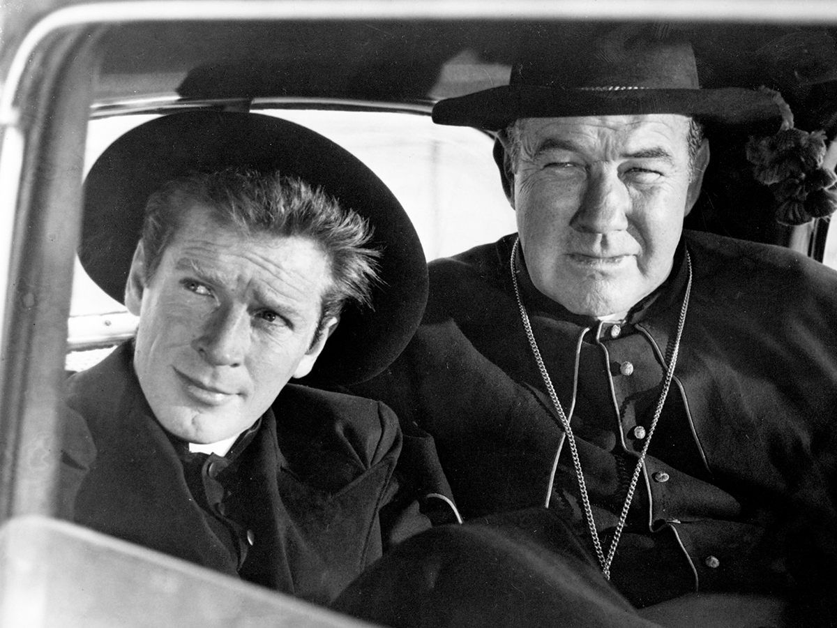 Considered one of filmmaker Federico Fellini's most underrated works, THE SWINDLE ('55) marked his fifth feature film.

Despite its scheming plot, the film uniquely centers on the bitter psyches of the scammers. 

See it as part of tonight's fraudster lineup, starting at 8pm ET.