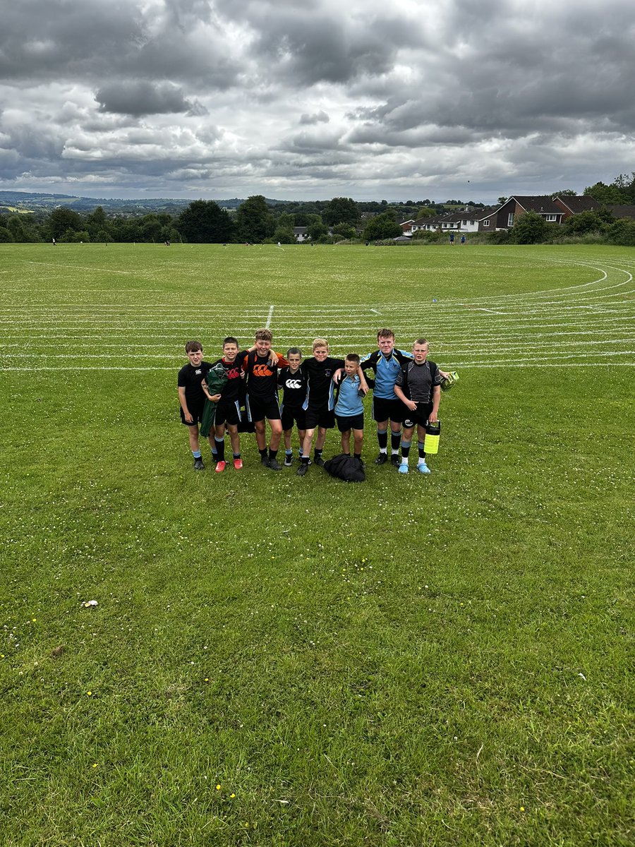 LoukasPara1987's tweet image. Brilliant week @CwmbranHigh_PE rugby X competitions! Yea r7 and 8 boys both making finals and today too finish off our U14 Girls squad become Plate Winners 👌🏾it’s been a privilege to be a part of all these students journeys they’ve done me proud ❤️ Da Iawn all ❤️👏🏾👏🏾👏🏾