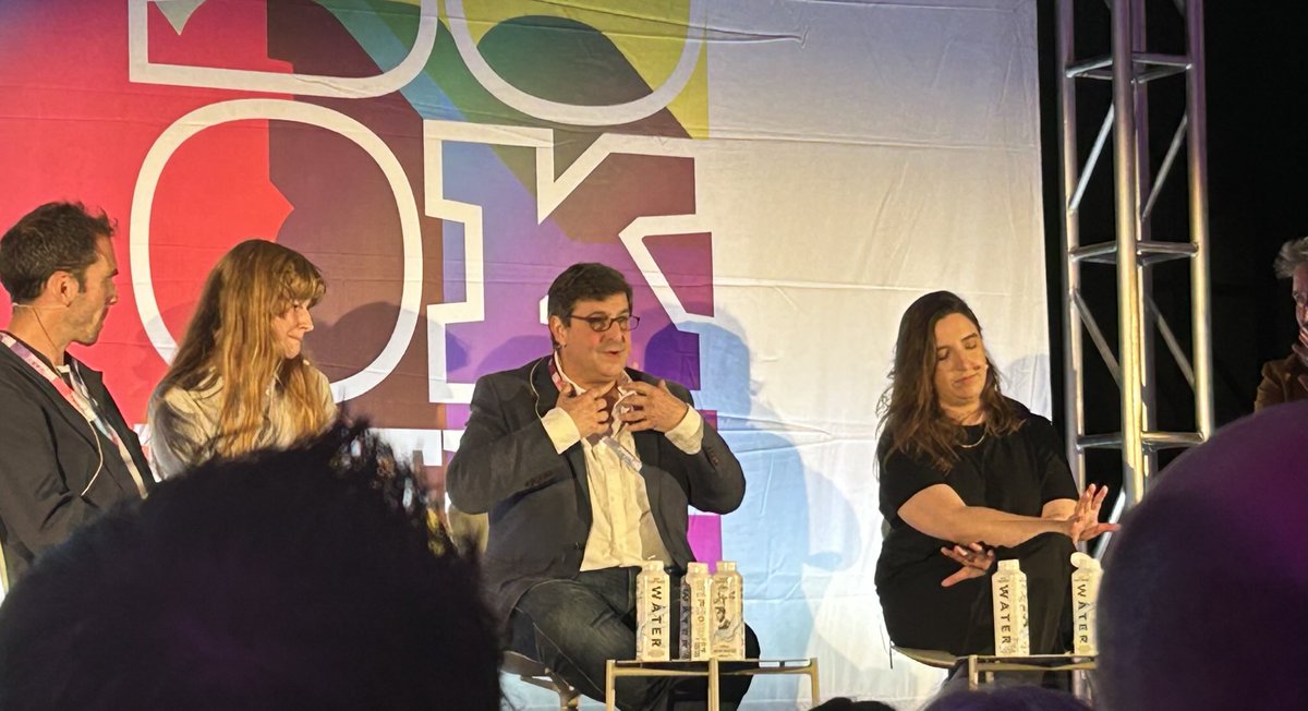 rmttb's tweet image. Really, really uncomfortable experience at #DBF2025 with female panel members sidelined and moderator having to be heckled from the floor in order to call on a woman to ask a question.  Moderation shocking in this day &amp;amp; age. 😞