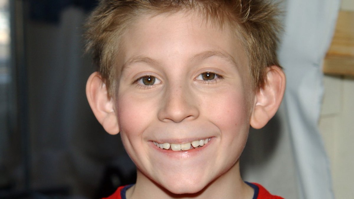 The Malcolm in the Middle reboot series is happening with the entire  original cast returning — that is, with the exception of Dewey's Erik Per  Sullivan. https://t.co/4Qa1BCPcGt, image size:1200x674