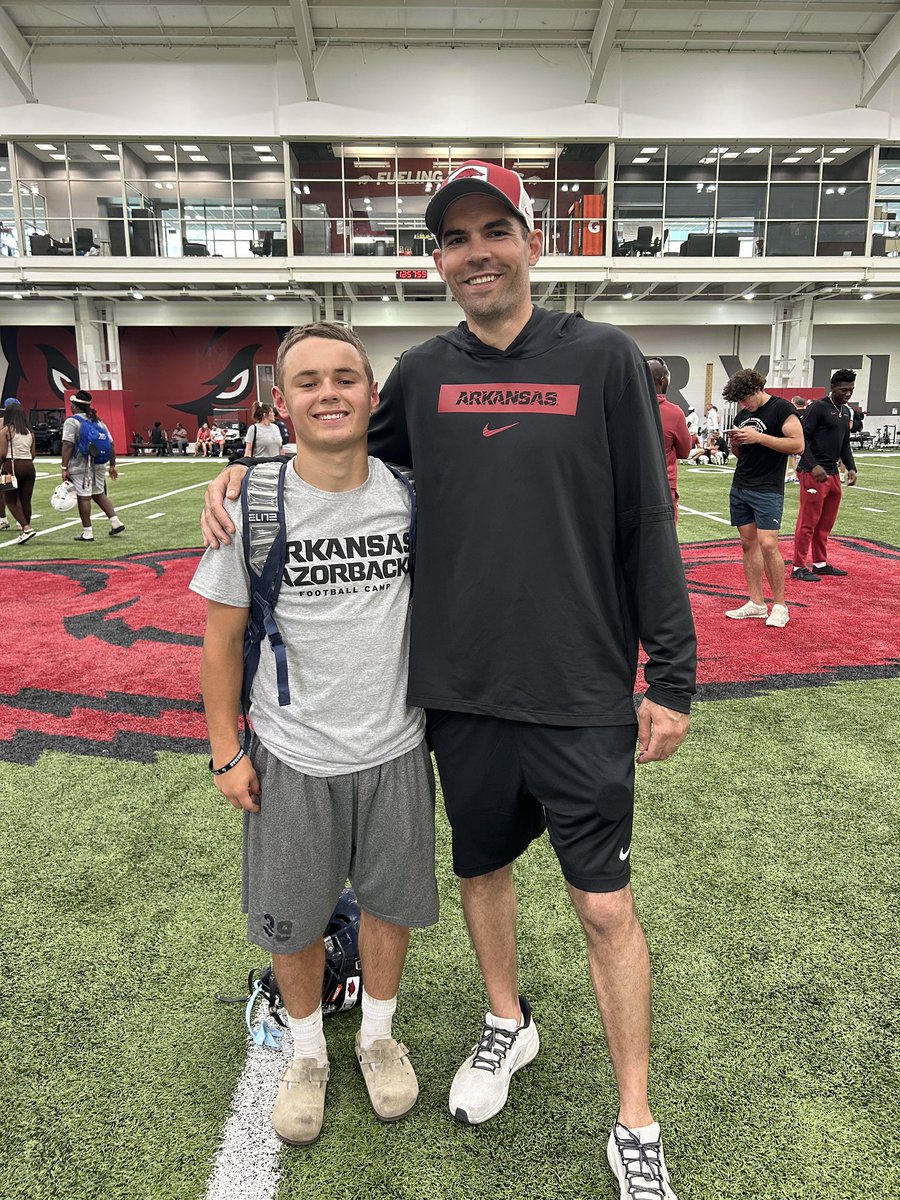 Just wrapped up an awesome day at the <a href="/RazorbackFB/">Arkansas Razorback Football</a> Camp! I picked up some valuable tips and techniques that I'm excited to incorporate into my game. Huge shoutout to the coaches and staff for an incredible experience. Go Hogs! <a href="/CoachEricMunoz/">Eric Muñoz</a> <a href="/WarEaglesFB/">Heritage Football</a> <a href="/RonnieFouch/">Ronnie Kainoa Fouch</a>