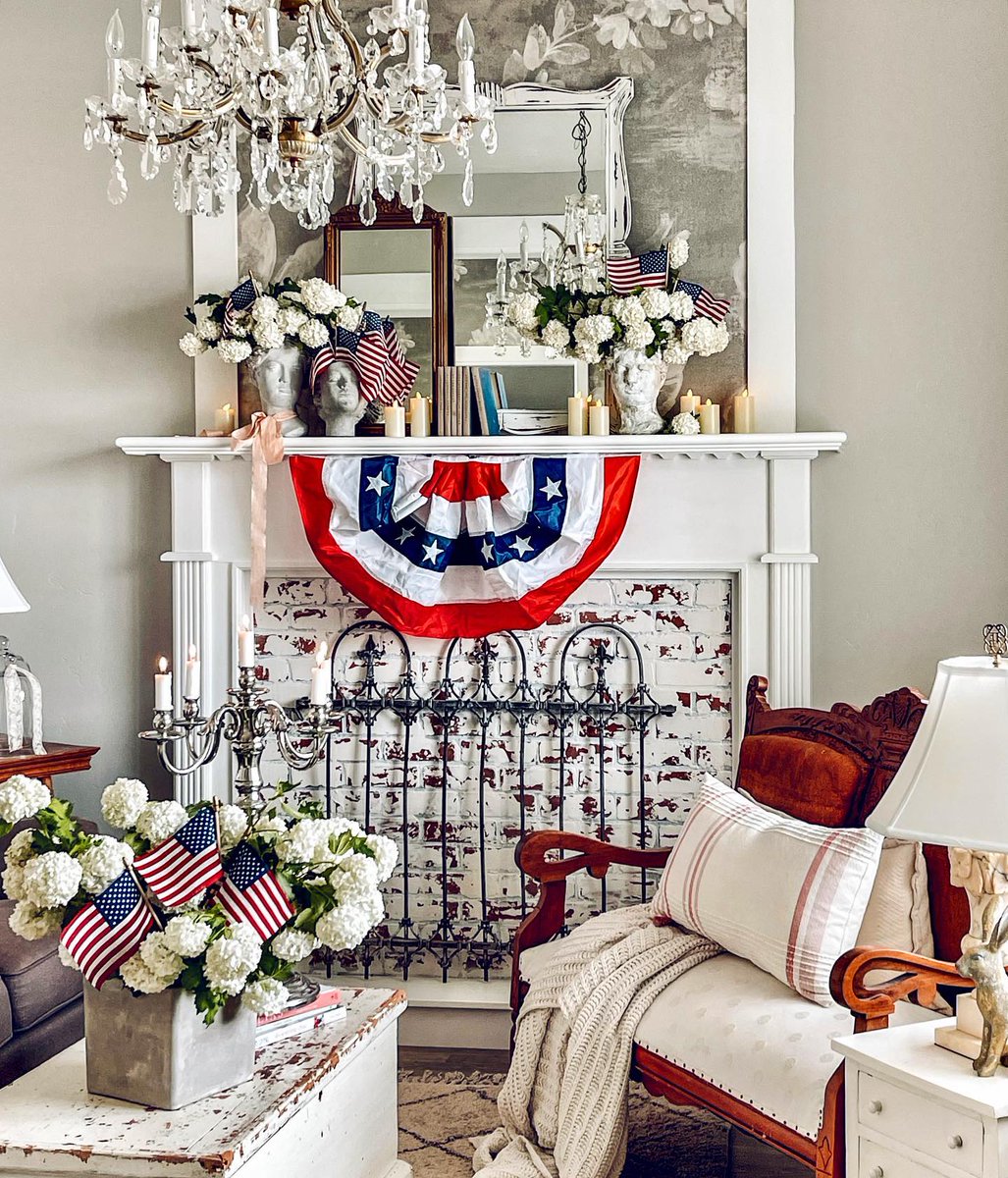 VagabondHouse's tweet photo. 4th of July Party Essentials

Shop now: https://t.co/CjrYjJRA3S https://t.co/lJh2FJTS5i