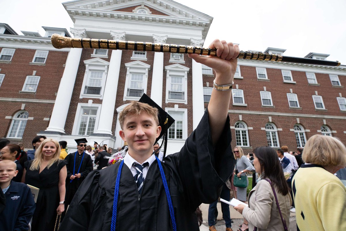 Pickering College tweet media