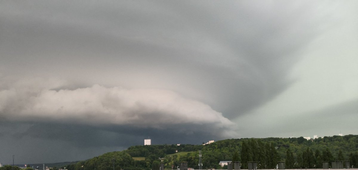 c0cob's tweet photo. @meteo_76 Rouen https://t.co/Ycfu4smQN4